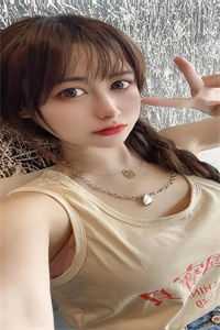 带空间穿年代：咸鱼少女开大了