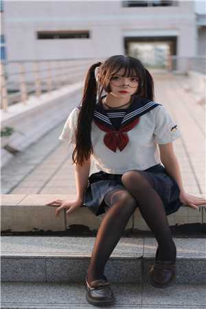 琼琼甜甜小说