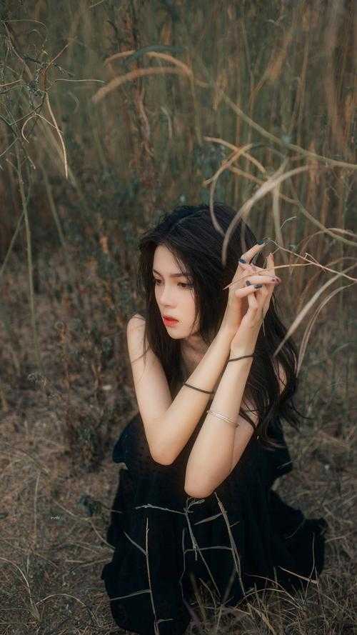 精选小说让你上恋综，你让天后嗑瓜子？