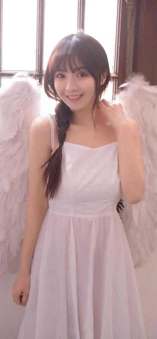 被全族追杀后，女帝主动联姻精选全文