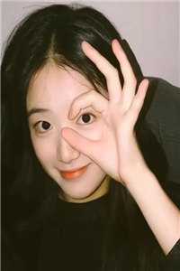 趁乱搬空女主仓库，她在荒年吃饱穿暖全章节