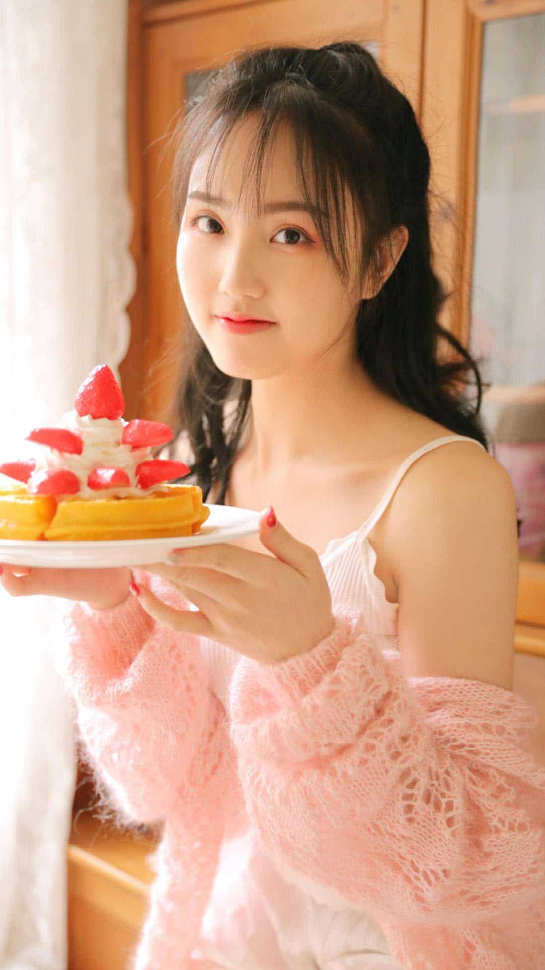 与女帝同胎，她总想拔我脐带完结版阅读