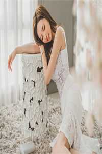 精品文年下：室友姐姐太美艳了怎么办