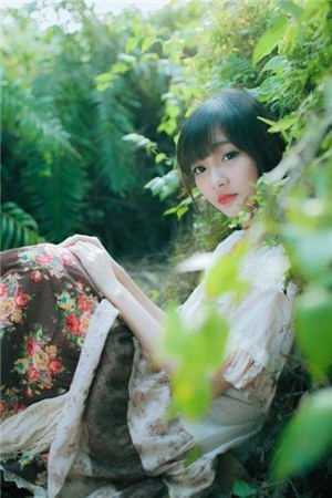 畅销书目魅魔正太:开局校花妈妈求贴贴