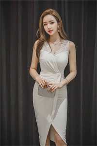 畅读全文纯爱战士出手：女魔头乖乖在怀撒娇