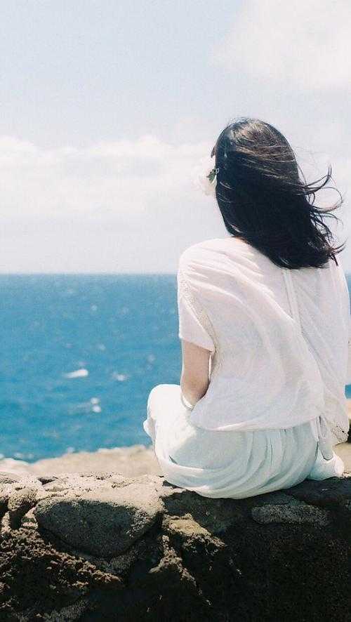 穿书炮灰女配，她靠种地发家致富全章阅读