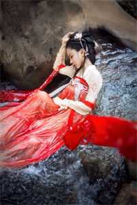 全集阅读全校公敌！和美女老师谈恋爱