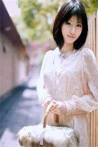 精选小说穿成恶毒女配？她要阴暗扭曲爬行了