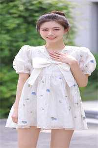 父母离婚后，真千金惩治渣父畅读精品